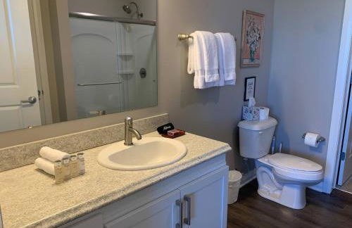 The City View Suite Garage Parking Top Floor! - Foto 12