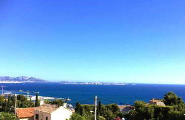 maison entièrement climatisée vue d'exception mer et rade de Marseille avec piscine 8 personnes - Foto 1