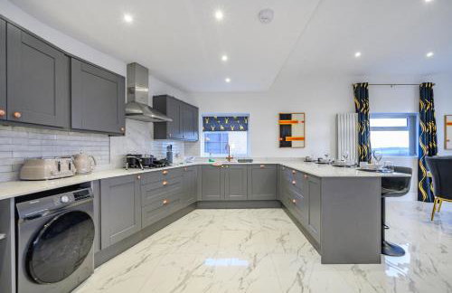 Spacious 6 Bedroom Escape with Hot Tub, Games Room & Karaoke in Yorkshire - Foto 15