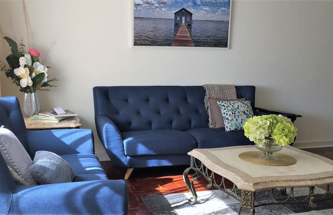 Applecross Village Apartment - Photo 1