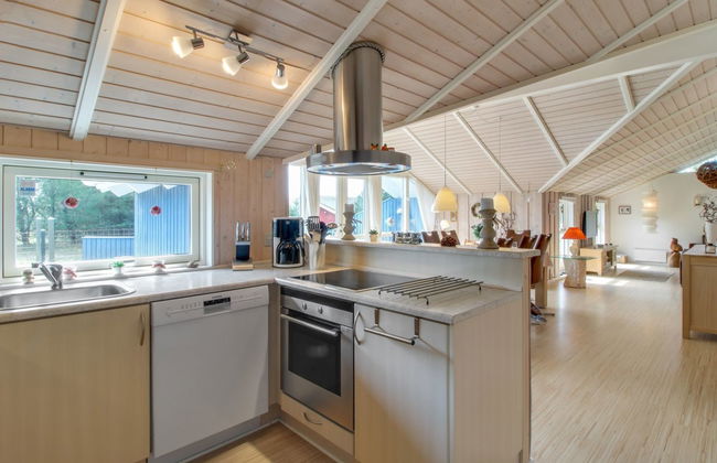 "Thore" - 400m from the sea - Foto 17