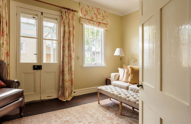 Wollaston House by the BnB Collection - Photo 19