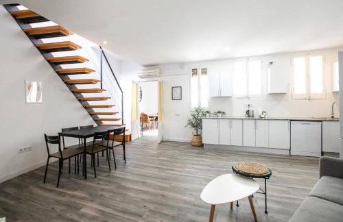 31ARA1092- Newly Refurbished 2BR Flat in the Gothi - Photo 7