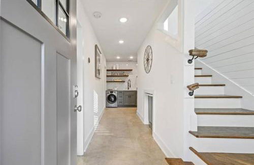 Lux Stay's Modern Loft Style Tiny Home in ATL - Foto 38