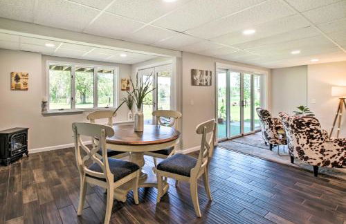 Family Home with Deck, Yard, Dock on Rock River - Foto 24