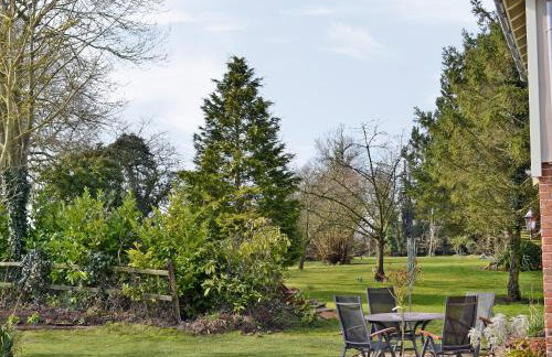 Honeypot Cottage - Photo 9