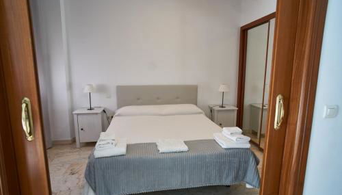 Apartamento con piscina solo en temporada - Foto 5