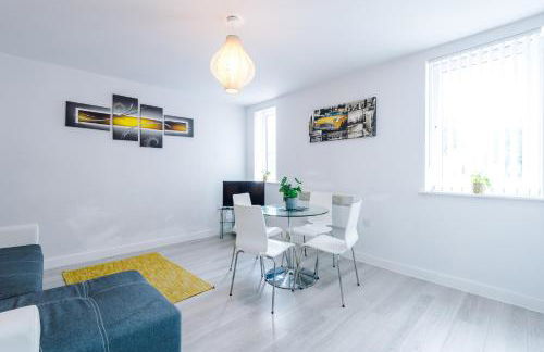 1BR & 2BR Apt -for CONTRACTORS- free PARKING close to EVERTON & ANFIELD stadium, Liverpool City Centre managed by Chique Properties Ltd - Foto 13