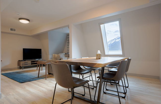 Basecamp Suites Banff - Photo 20