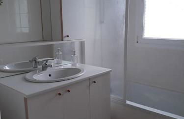 Appartement au RDC avec jardin clos, au calme. - Foto 8