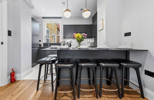 Two Modern Central London Apartments with AC Near Big Ben & Buckingham Palace - Photo 50