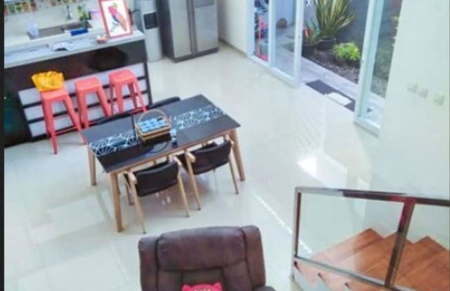 Villa Mangli Monochrome Syariah by eCommerceloka - Photo 13