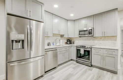 Dog friendly condo with beach access, hot tub, firepit - Foto 25