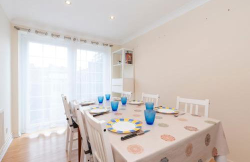 Spacious 3-Bed Home Woolwich O2 Crossrail - Pass the Keys - Foto 11