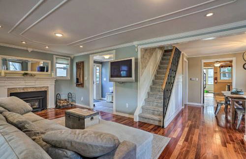 Lake Hopatcong Family Home with Boat Slip and Dock - Foto 4