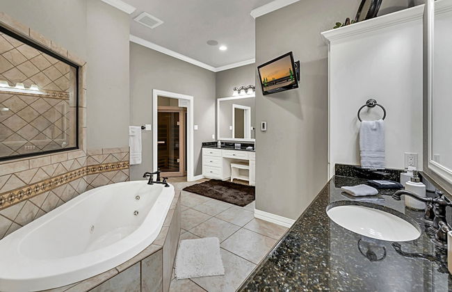 New Epic House-pool-theatre-hot Tub-game Room - Foto 19