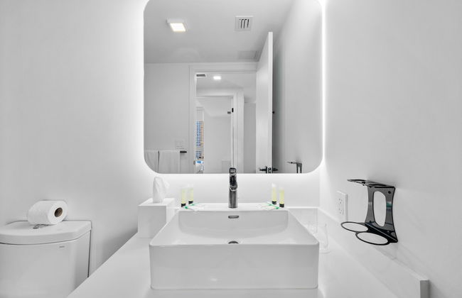 Magnificent Condoat YotelPad Miami - Foto 25