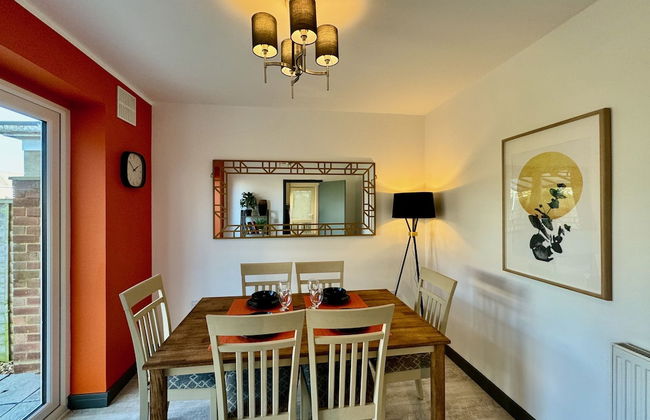 Sandringham House Serene Escape Cottage - Photo 15