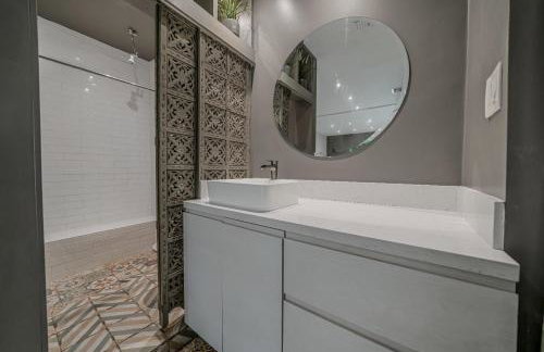 New Villa Jungle Paradise Heated Pool BBQ Soccer - Foto 31