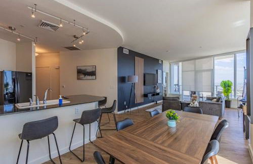 Elegant 28th Floor High Rise, Gym, Parking, Pool, Golf - Photo 23