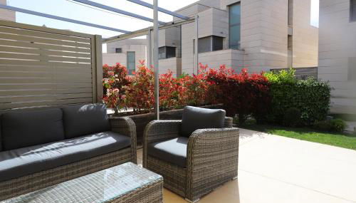 AT014 A pocos metros de la playa, equipamiento completo, piscina comunitaria - Foto 4