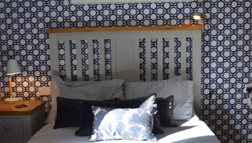 Large 2 bed flat, 2 bath, free parking & lift - Foto 4