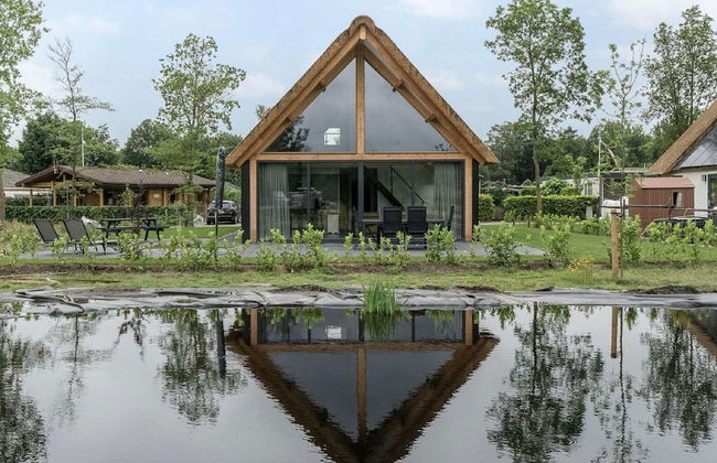 Holiday Home in Netherlands With Pond View - Photo 28