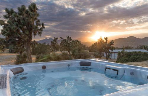 Modern Mosaics- Joshua Tree Chef Home On Hill Spa - Foto 3