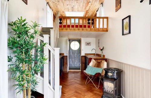 Extraordinary Huts Ltd - Photo 78