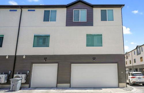 Family-Friendly 3-Story Home Sleeps 8 - Foto 15