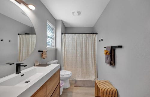 {Hidden Gem} Beach Home Blocks from Ocean +6 Bikes - Foto 52