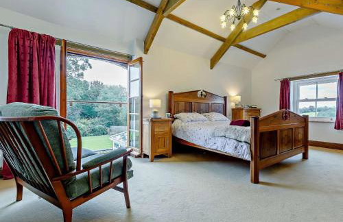 1 Bed in Callington oc-fouba - Photo 8