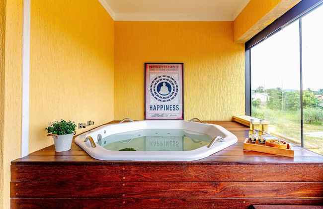 Jacuzzi Privativa com AC em Maresias - Foto 17