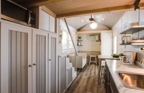 The Merlot Bungalow Defiance Tiny Home on Trail - Foto 13