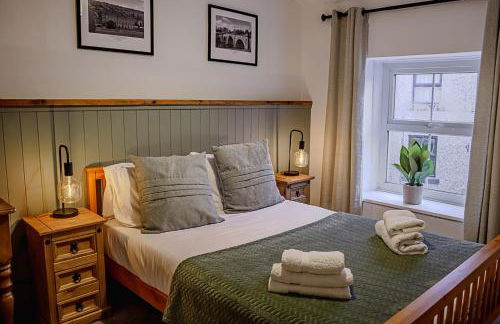 Church View Cottage & Secret Garden, Matlock - Now Hosted by StayHostSave - Foto 3