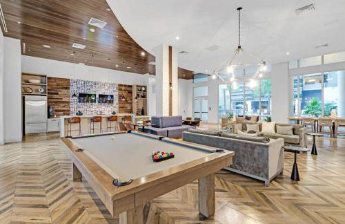 Comfort and Convenience 2BR Unit with Free Parking - Foto 18