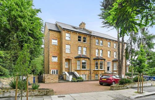 Ealing Broadway - Lovely 2-bedroom flat with offstreet parking - Foto 7