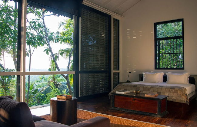 Historically Important Architecturally Stunning Hilltop Villa - Photo 28