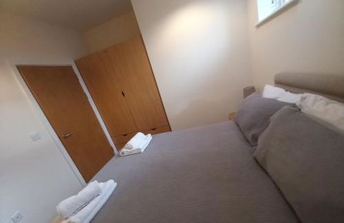 Cosy Spacious 2 bedroom Apartment Free Parking - Foto 3