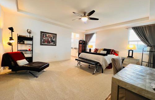 fresh, roomy airport & Uc close - Foto 8