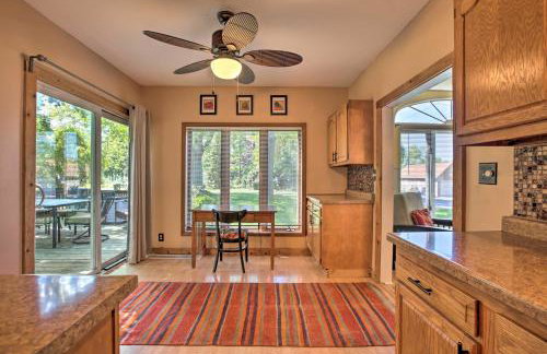 Pet-Friendly Home with Views of Lake Delavan! - Foto 15
