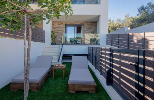 Anantia Luxury Maisonette - Scenic View - Photo 8