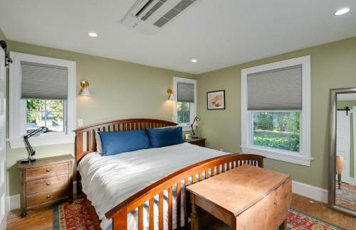 Historic Bar Harbor Home about 2 Blocks to Main St! - Foto 13