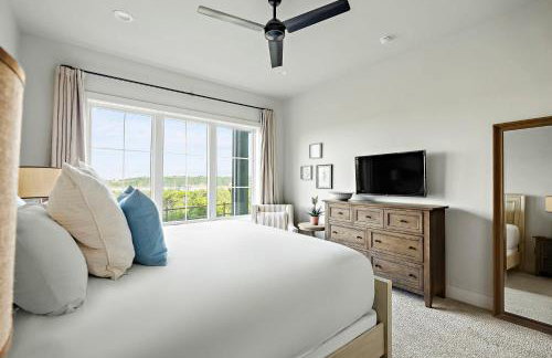 Scenic Lake Travis Farmhouse - Pickleball - BBQ - Foto 13