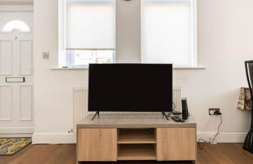 Group Friendly 2 Bed 2 Bath FREE PARKING for 2 Large Vans or up to 4 Cars Zone 2 Sleeps 10 Close to Central London and Zone 2 tube station - Photo 63