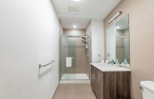 Blue Breakaway with Free Parking and Sleeps 9, Book 7 days, Get 20 Percent OFF - Foto 25