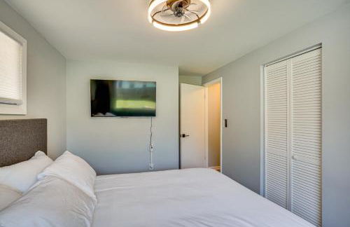 Large Backyard, Walk to Hospital Sheboygan Abode! - Photo 12