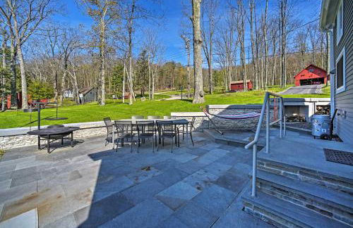 BBQ Ready Lakeside Milford Home with Paddleboat - Foto 20