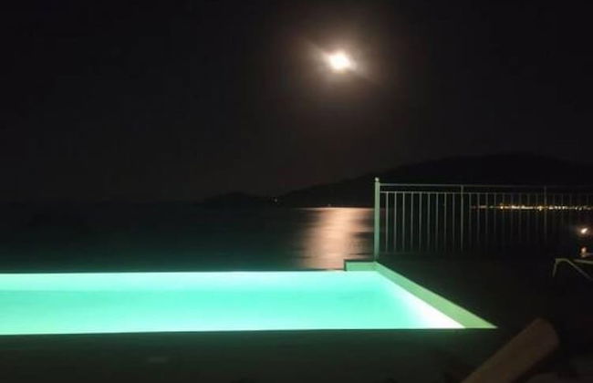 Augustela Villa Seaview Vacation Villa - Foto 28