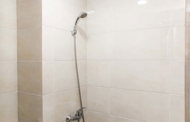 Nice And Comfort Studio Apartment At Mustika Golf Residence - Foto 10